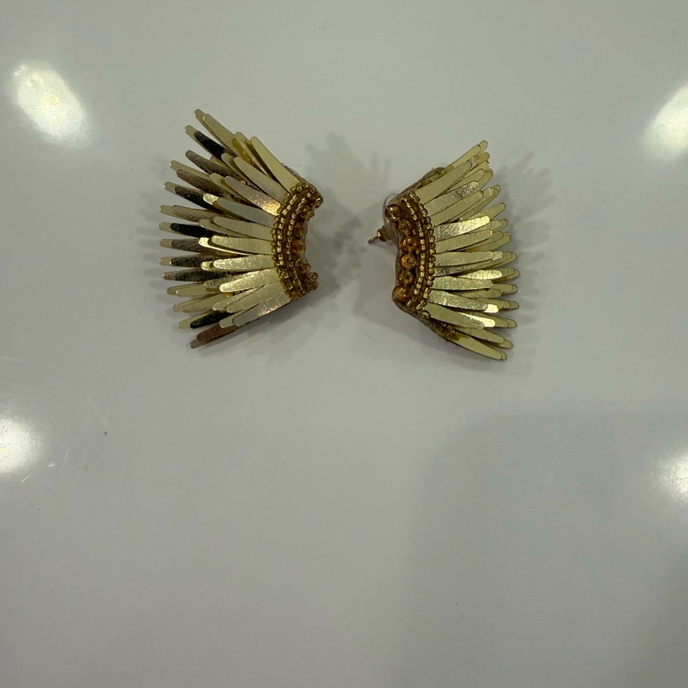 Gold Fan-Shaped Clip-On Earrings with Textured Ridges